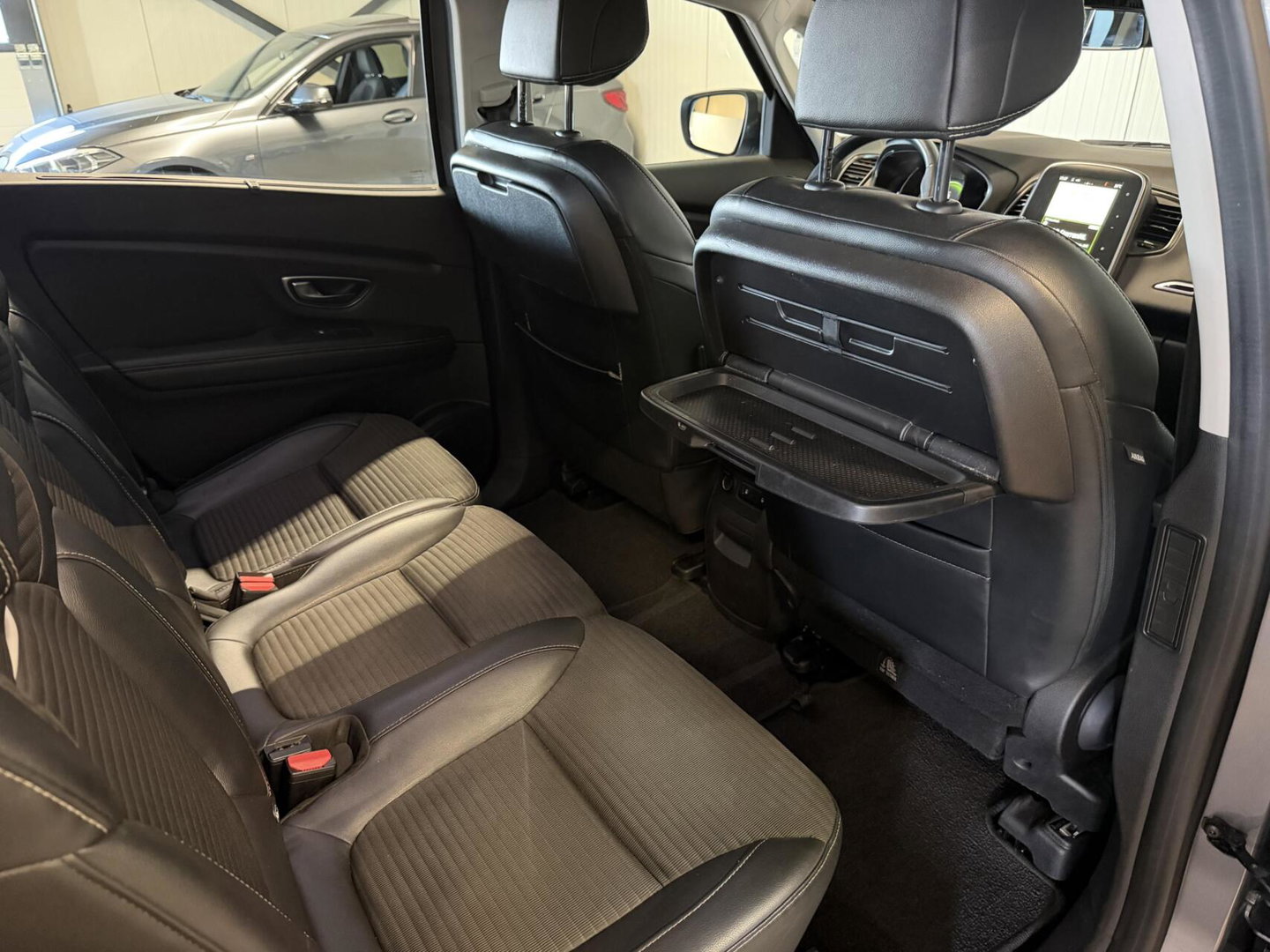 Renault Grand Scénic 1.2 TCe Intens 7 Persoons Cruise Navi