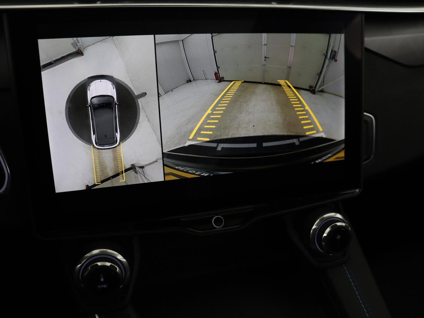 Lynk & Co 01 1.5 Plug In | SOH 95.2% | Panorama | Harman Kardon Panoramadak | Infinity by Harman | 360 Camera | Adaptive cruise | Stoelverwarming | Carplay | Memory | Full LED | PHEV