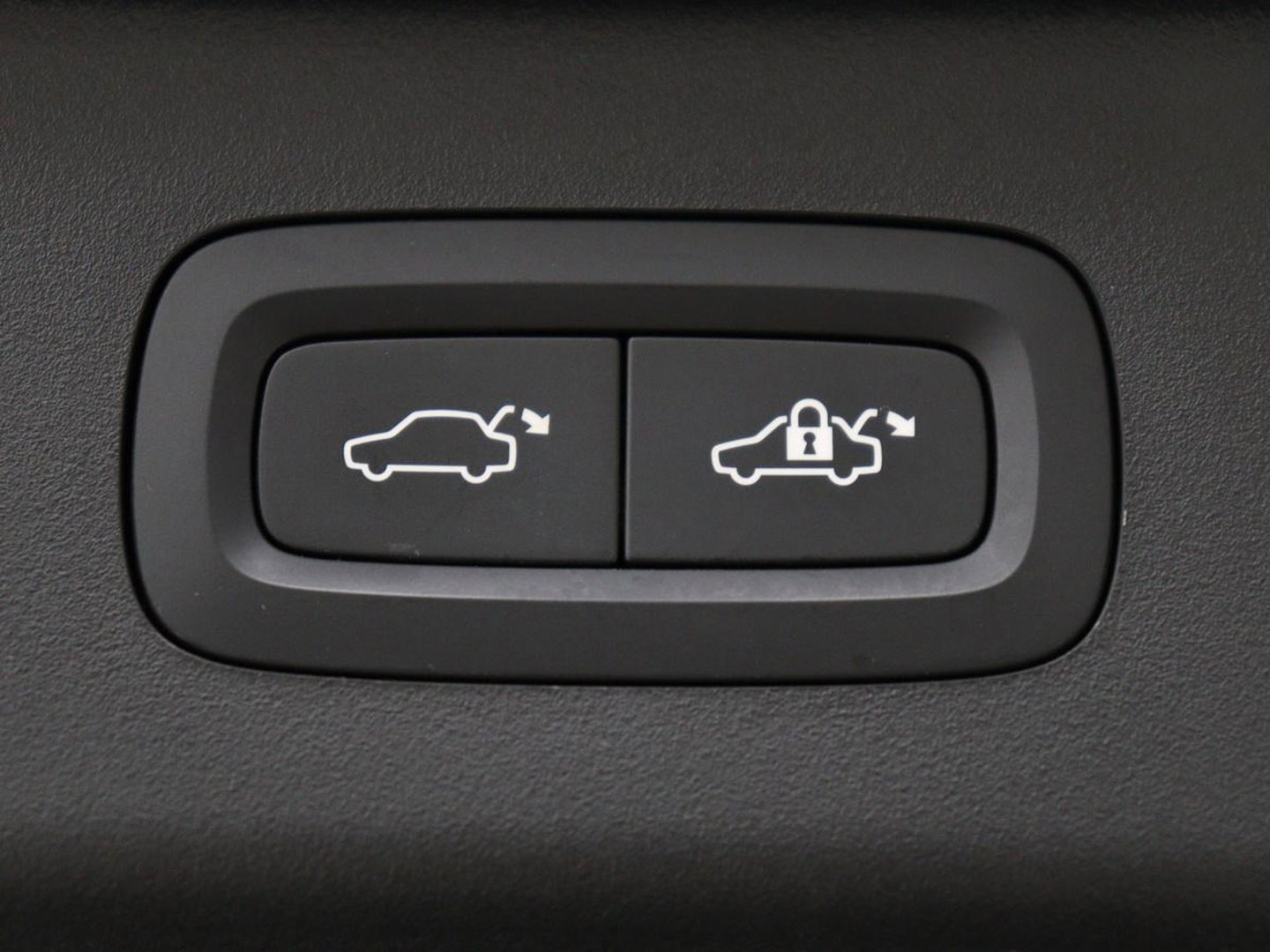 Lynk & Co 01 1.5 Plug In | SOH 95.2% | Panorama | Harman Kardon Panoramadak | Infinity by Harman | 360 Camera | Adaptive cruise | Stoelverwarming | Carplay | Memory | Full LED | PHEV