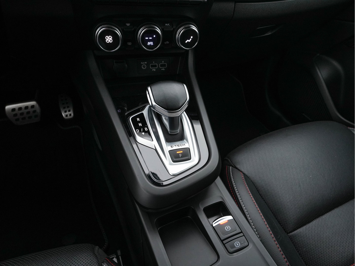 Renault Arkana 1.6 E-Tech Hybrid 145 R.S. Line (INCL-BTW) Aut. *LEATHER-FABRIC | FULL-LED | BLINDSPOT | CAMERA | BOSE-SOUND | HEATED-SPORTSEATS | KEYLESS | AMBIENTLIGHT | DIGI-COCKPIT | PRIVACY-GLASS | NAVI-FULLMAP | ECC | ADAPTIVE-CRUISE