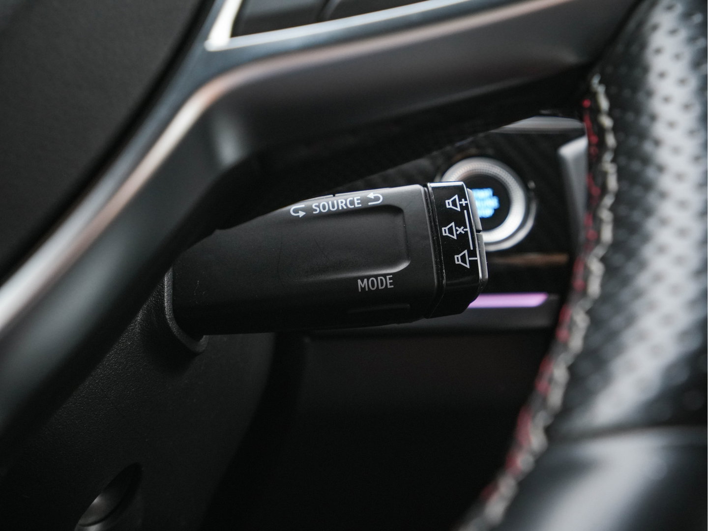 Renault Arkana 1.6 E-Tech Hybrid 145 R.S. Line (INCL-BTW) Aut. *LEATHER-FABRIC | FULL-LED | BLINDSPOT | CAMERA | BOSE-SOUND | HEATED-SPORTSEATS | KEYLESS | AMBIENTLIGHT | DIGI-COCKPIT | PRIVACY-GLASS | NAVI-FULLMAP | ECC | ADAPTIVE-CRUISE
