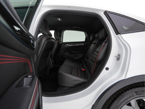 Renault Arkana 1.6 E-Tech Hybrid 145 R.S. Line (INCL-BTW) Aut. *LEATHER-FABRIC | FULL-LED | BLINDSPOT | CAMERA | BOSE-SOUND | HEATED-SPORTSEATS | KEYLESS | AMBIENTLIGHT | DIGI-COCKPIT | PRIVACY-GLASS | NAVI-FULLMAP | ECC | ADAPTIVE-CRUISE