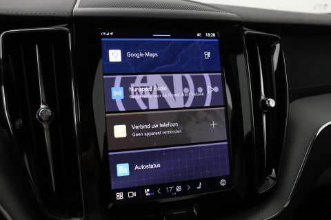 Volvo XC60 T6 Plug-in hybrid Ultra Black Edition | ACC | Luchtvering | Trekhaak | Bowers&Wilkins | 360° Camera | Stoelmassage | Panoramadak | Head-Up
