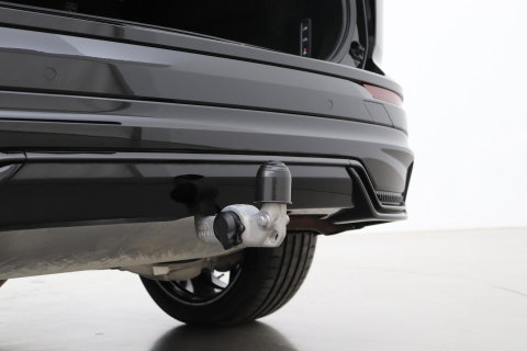 Volvo XC60 T6 Plug-in hybrid Ultra Black Edition | ACC | Luchtvering | Trekhaak | Bowers&Wilkins | 360° Camera | Stoelmassage | Panoramadak | Head-Up