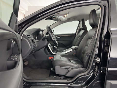 Volvo XC70 2.0 D4 FWD Momentum *LEATHER | NAVI-FULLMAP | HEATED-COMFORTSEATS | ECC | PDC | CRUISE | 17''ALU | TOWBAR*