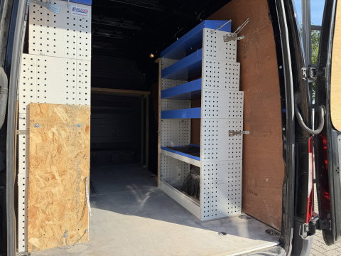 Mercedes-Benz Sprinter 315 1.9 CDI L2H2 RWD Functional / vaste prijs rijklaar € 27.950 ex btw / euro 6 / bpm vrij / imperial + trap / ingerichte laadruimte / lease vanaf € 456