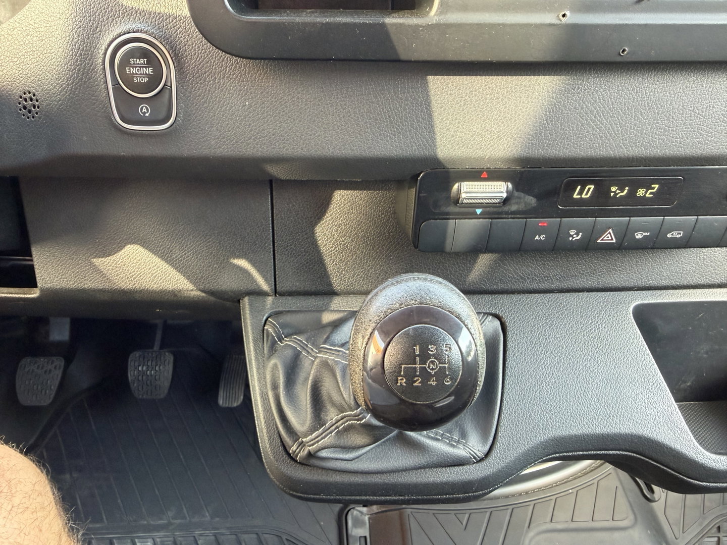 Mercedes-Benz Sprinter 315 1.9 CDI L2H2 RWD Functional / vaste prijs rijklaar € 27.950 ex btw / euro 6 / bpm vrij / imperial + trap / ingerichte laadruimte / lease vanaf € 456