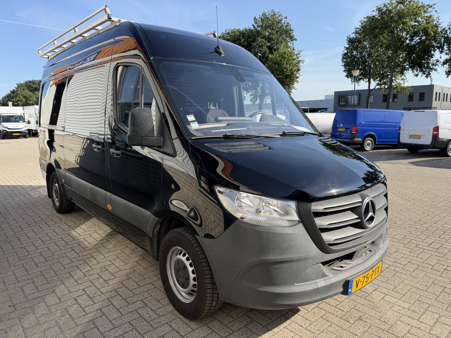 Mercedes-Benz Sprinter 315 1.9 CDI L2H2 RWD Functional / vaste prijs rijklaar € 27.950 ex btw / euro 6 / bpm vrij / imperial + trap / ingerichte laadruimte / lease vanaf € 456