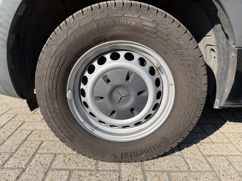Mercedes-Benz Sprinter 315 1.9 CDI L2H2 RWD Functional / vaste prijs rijklaar € 27.950 ex btw / euro 6 / bpm vrij / imperial + trap / ingerichte laadruimte / lease vanaf € 456