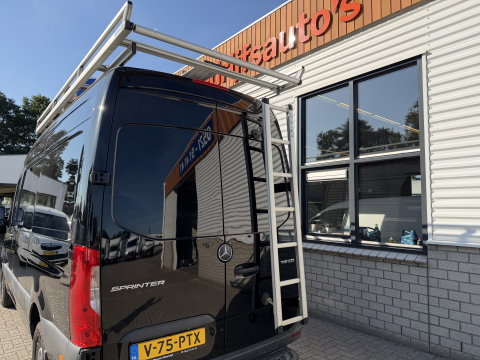 Mercedes-Benz Sprinter 315 1.9 CDI L2H2 RWD Functional / vaste prijs rijklaar € 27.950 ex btw / euro 6 / bpm vrij / imperial + trap / ingerichte laadruimte / lease vanaf € 456
