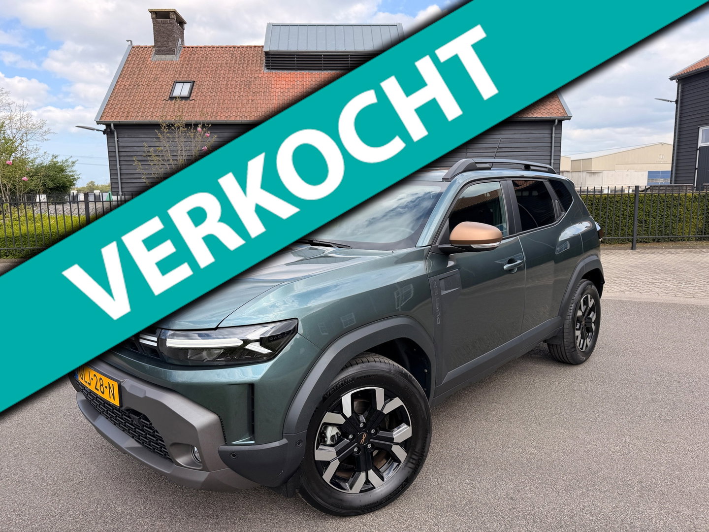 Dacia Duster 1.6 Hybrid 140 Extreme 360" CAMERA CARLAY NAVI STOEL/ VERW. LED-XENON