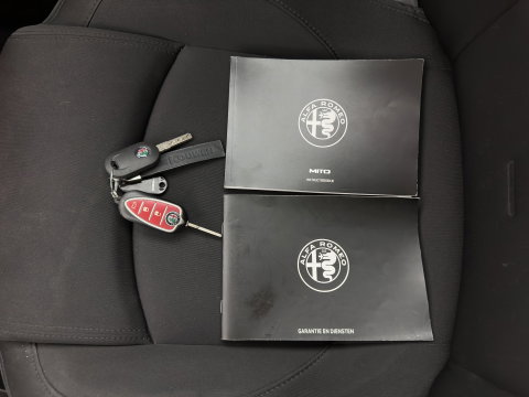 Alfa Romeo MiTo 1.3 JTDm ECO *NAVI-FULLMAP | AIRCO | DAB | PDC | SPORT-SEATS | TOWBAR*