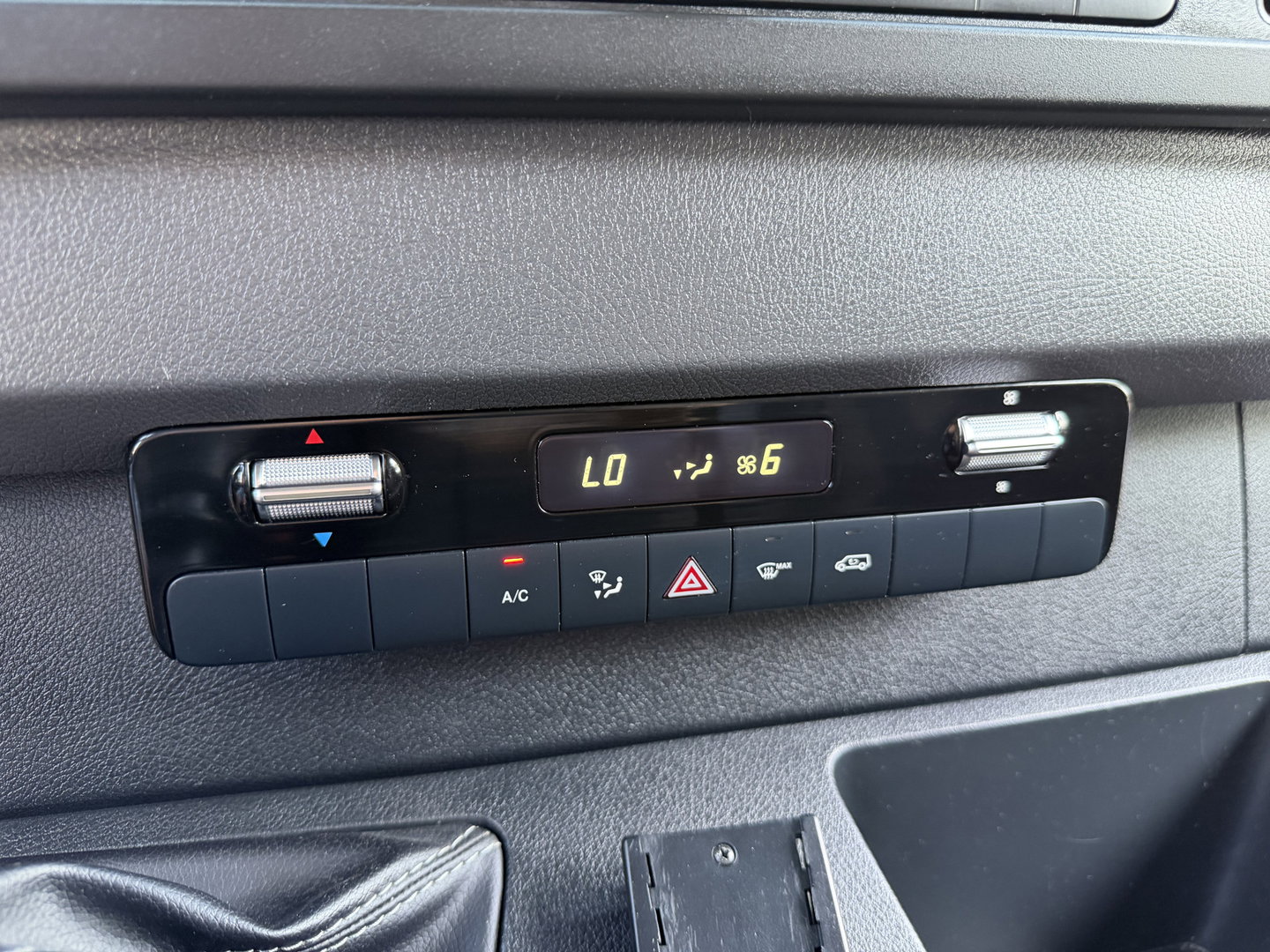 Mercedes-Benz Sprinter 315 1.9 CDI L3H2 RWD / vaste prijs rijklaar € 28.950 ex btw / euro 6 / bpm vrij / kan omgekeurd worden naar 3500 kg trekhaak ! / climate control / lease vanaf € 473
