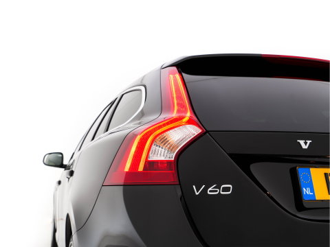 Volvo V60 2.4 D6 Twin Engine Summum Aut. *PANO | LEATHER | XENON | ADAPTIVE-CRUISE | HARMAN/KARDON | BLIS | MEMORY-PACK | HEATED-COMFORTSEATS | CAMERA | PRIVACY-GLASS | NAVI-FULLMAP | ECC | PDC | 17''ALU | TOWBAR*