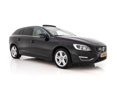 Volvo V60 2.4 D6 Twin Engine Summum Aut. *PANO | LEATHER | XENON | ADAPTIVE-CRUISE | HARMAN/KARDON | BLIS | MEMORY-PACK | HEATED-COMFORTSEATS | CAMERA | PRIVACY-GLASS | NAVI-FULLMAP | ECC | PDC | 17''ALU | TOWBAR*