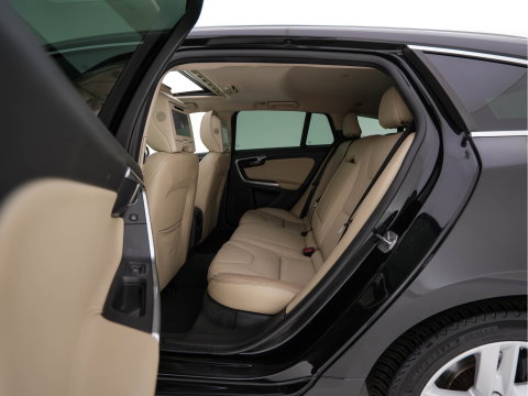Volvo V60 2.4 D6 Twin Engine Summum Aut. *PANO | LEATHER | XENON | ADAPTIVE-CRUISE | HARMAN/KARDON | BLIS | MEMORY-PACK | HEATED-COMFORTSEATS | CAMERA | PRIVACY-GLASS | NAVI-FULLMAP | ECC | PDC | 17''ALU | TOWBAR*