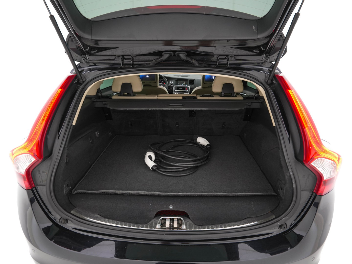 Volvo V60 2.4 D6 Twin Engine Summum Aut. *PANO | LEATHER | XENON | ADAPTIVE-CRUISE | HARMAN/KARDON | BLIS | MEMORY-PACK | HEATED-COMFORTSEATS | CAMERA | PRIVACY-GLASS | NAVI-FULLMAP | ECC | PDC | 17''ALU | TOWBAR*