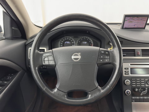 Volvo V70 2.0 Momentum *LEATHER | NAVI-FULLMAP | ECC | PDC | CRUISE | COMFORT-SEATS | 16''ALU | TOWBAR*