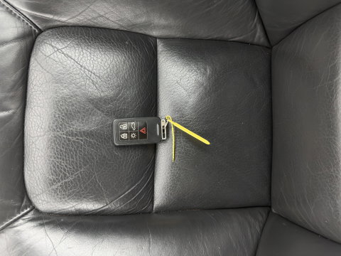 Volvo V70 2.0 Momentum *LEATHER | NAVI-FULLMAP | ECC | PDC | CRUISE | COMFORT-SEATS | 16''ALU | TOWBAR*