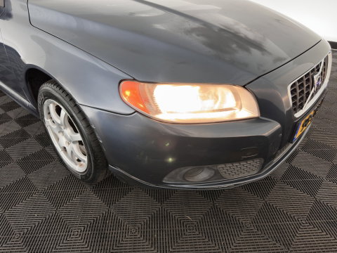 Volvo V70 2.0 Momentum *LEATHER | NAVI-FULLMAP | ECC | PDC | CRUISE | COMFORT-SEATS | 16''ALU | TOWBAR*