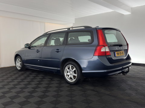 Volvo V70 2.0 Momentum *LEATHER | NAVI-FULLMAP | ECC | PDC | CRUISE | COMFORT-SEATS | 16''ALU | TOWBAR*