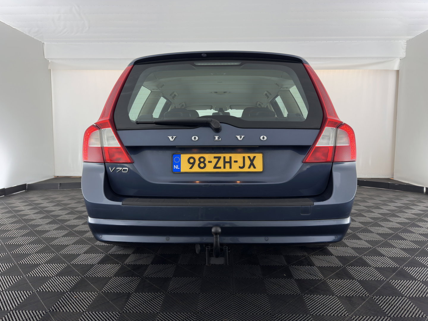 Volvo V70 2.0 Momentum *LEATHER | NAVI-FULLMAP | ECC | PDC | CRUISE | COMFORT-SEATS | 16''ALU | TOWBAR*