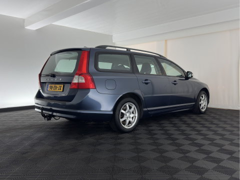 Volvo V70 2.0 Momentum *LEATHER | NAVI-FULLMAP | ECC | PDC | CRUISE | COMFORT-SEATS | 16''ALU | TOWBAR*