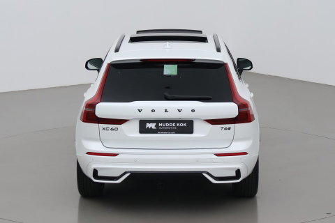 Volvo XC60 T6 Plug-in hybrid Plus Black Edition | ACC | Bowers&Wilkins | Panoramadak | Trekhaak | 360° Camera | Massage+Ventilatie | Head-Up | 21 Inch