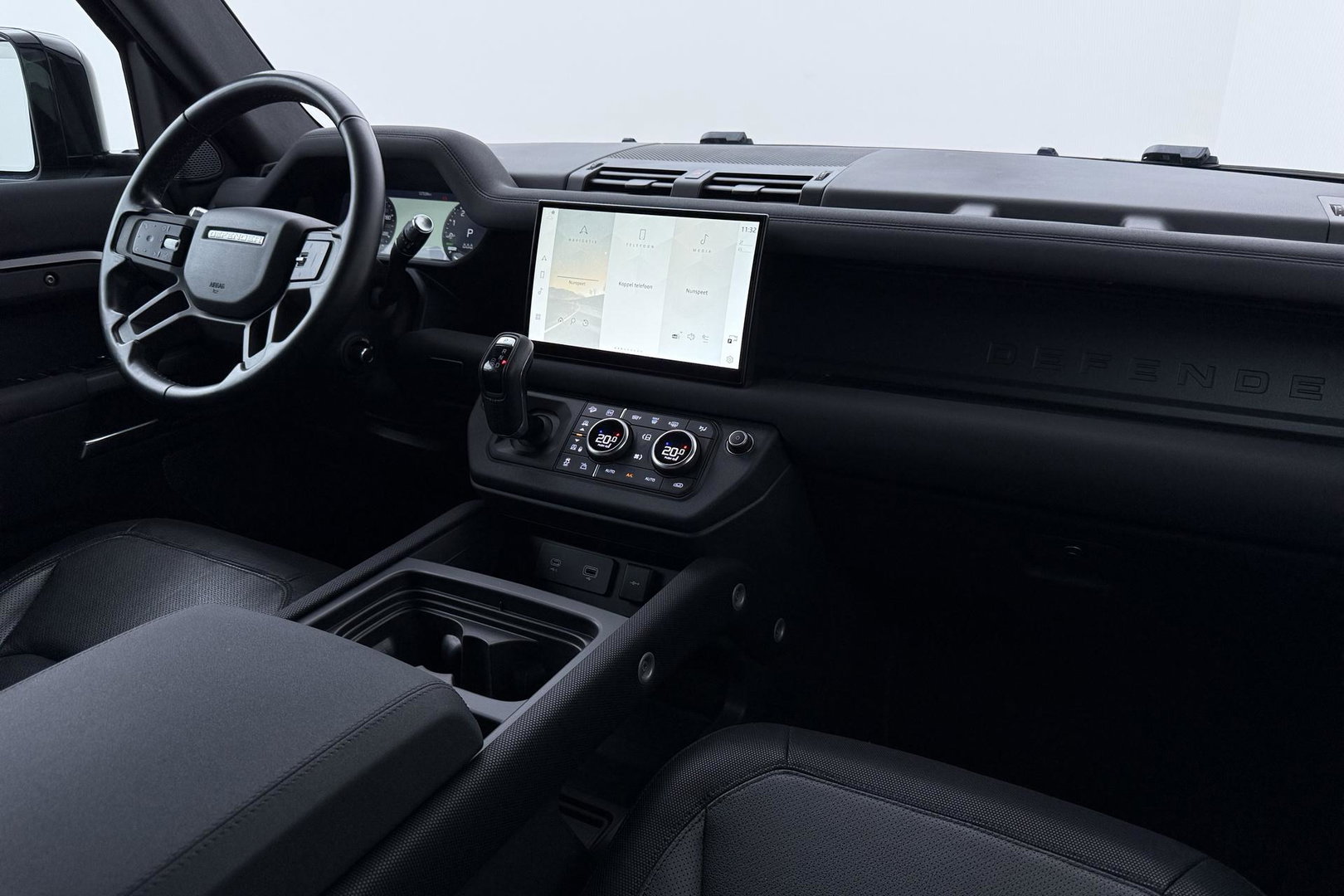 Land Rover Defender 110 2.0 P400e 110 HSE | Luchtvering | Trekhaak | Meridian | Koelbox | 22 Inch Urban | 360° Camera