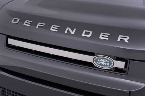 Land Rover Defender 110 2.0 P400e 110 HSE | Luchtvering | Trekhaak | Meridian | Koelbox | 22 Inch Urban | 360° Camera