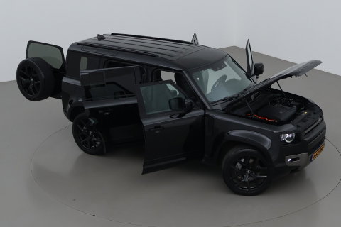 Land Rover Defender 110 2.0 P400e 110 HSE | Luchtvering | Trekhaak | Meridian | Koelbox | 22 Inch Urban | 360° Camera