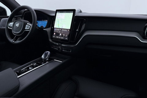 Volvo XC60 T6 Plug-in hybrid Plus Black Edition | ACC | Bowers&Wilkins | Panoramadak | Trekhaak | 360° Camera | Massage+Ventilatie | Head-Up | 21 Inch