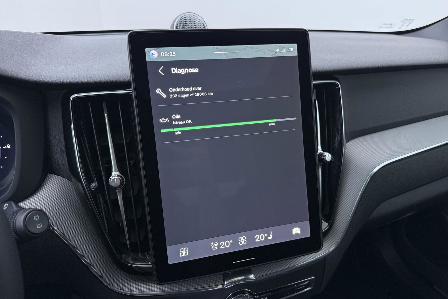 Volvo XC60 T6 Plug-in hybrid Plus Black Edition | ACC | Bowers&Wilkins | Panoramadak | Trekhaak | 360° Camera | Massage+Ventilatie | Head-Up | 21 Inch