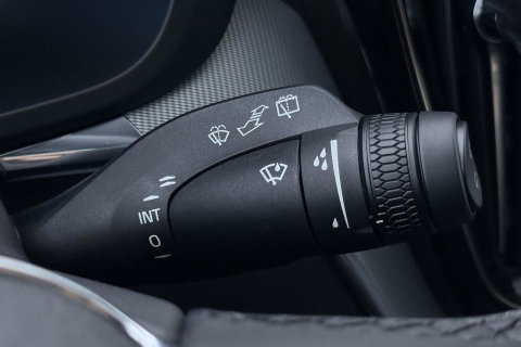 Volvo XC60 T6 Plug-in hybrid Plus Black Edition | ACC | Bowers&Wilkins | Panoramadak | Trekhaak | 360° Camera | Massage+Ventilatie | Head-Up | 21 Inch