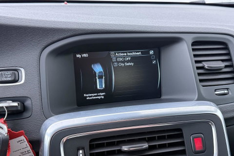 Volvo V60 Cross Country 2.0 T5 Summum | Dual Xenon | Trekhaak | Navigatie | Stoelverwarming | Leder | Parkeersensoren | 17 Inch