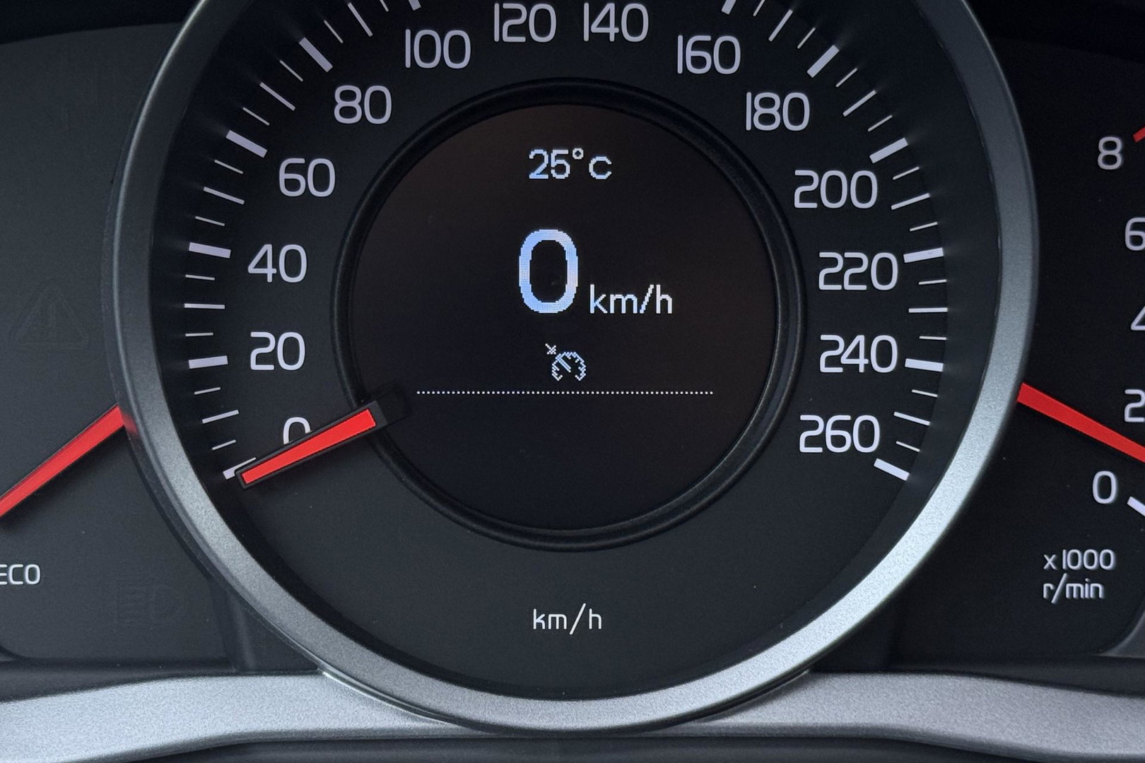 Volvo V60 Cross Country 2.0 T5 Summum | Dual Xenon | Trekhaak | Navigatie | Stoelverwarming | Leder | Parkeersensoren | 17 Inch