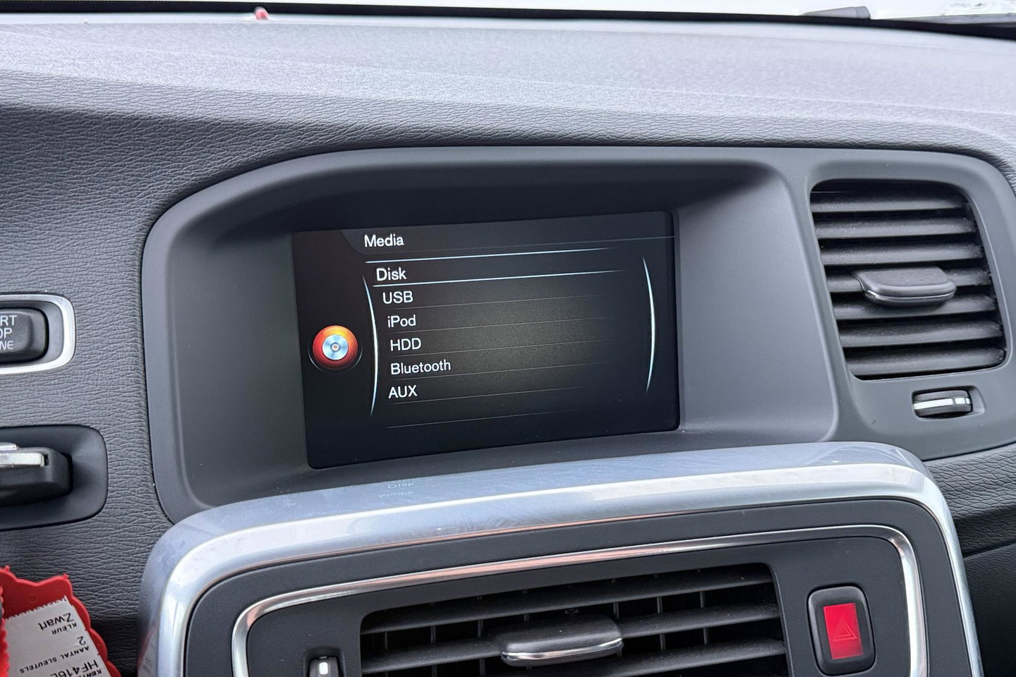 Volvo V60 Cross Country 2.0 T5 Summum | Dual Xenon | Trekhaak | Navigatie | Stoelverwarming | Leder | Parkeersensoren | 17 Inch