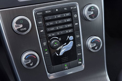 Volvo V60 Cross Country 2.0 T5 Summum | Dual Xenon | Trekhaak | Navigatie | Stoelverwarming | Leder | Parkeersensoren | 17 Inch