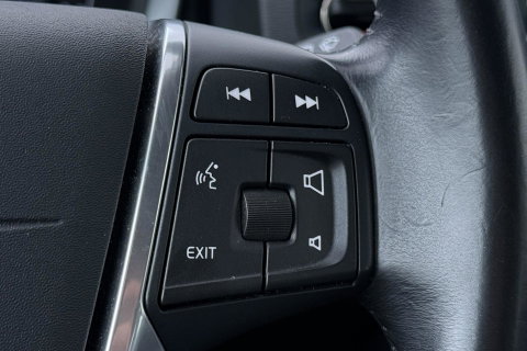 Volvo V60 Cross Country 2.0 T5 Summum | Dual Xenon | Trekhaak | Navigatie | Stoelverwarming | Leder | Parkeersensoren | 17 Inch