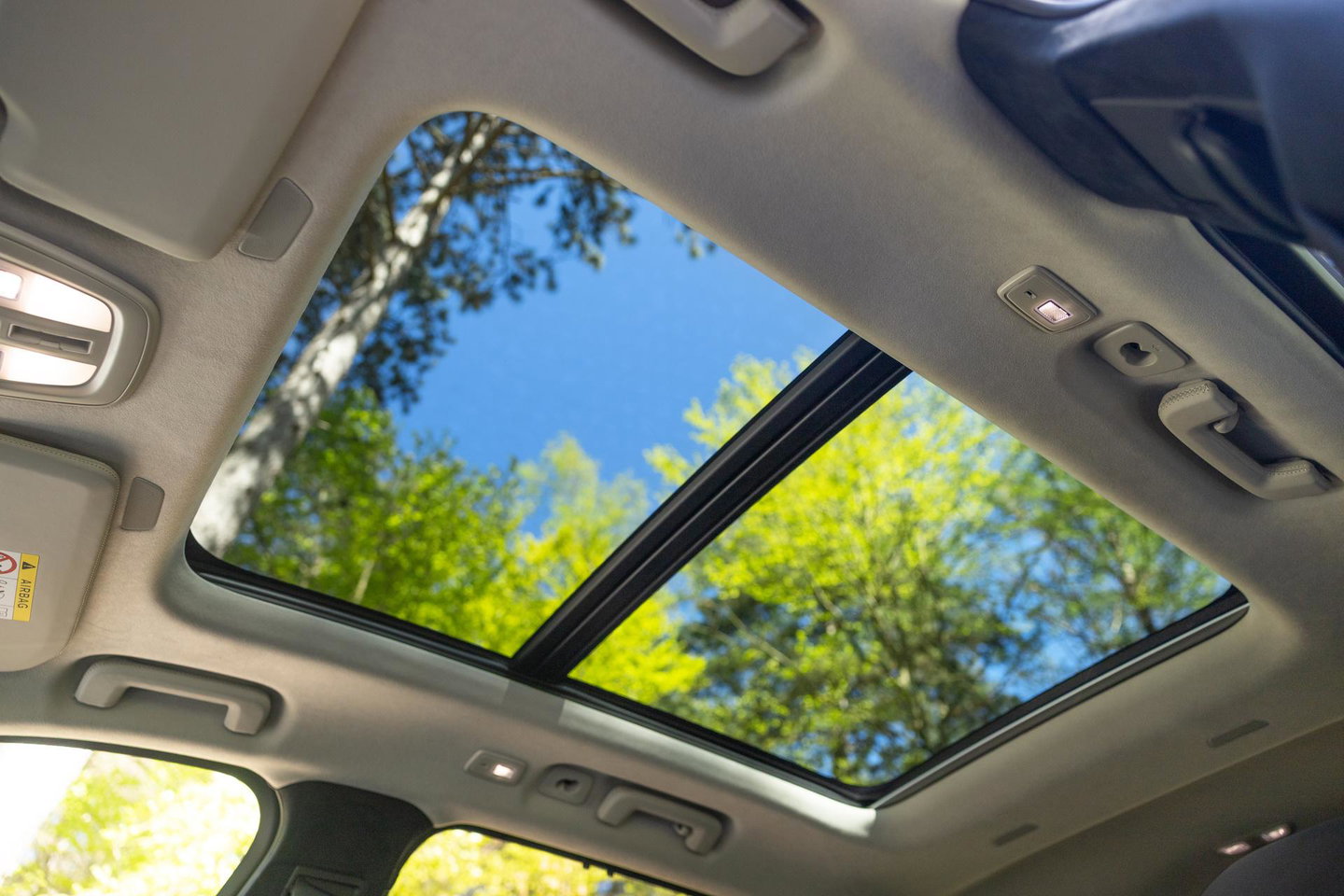 Volvo XC60 Recharge T8 AWD Business Pro | ACC | Panoramadak | 360° Camera | Head-Up | Harman/Kardon | Trekhaak | BLIS | Stoel+Stuurverwarming