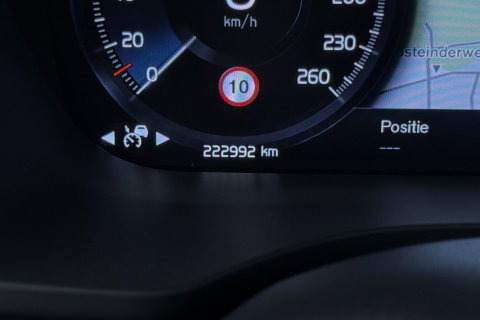 Volvo XC60 Recharge T8 AWD Business Pro | ACC | Panoramadak | 360° Camera | Head-Up | Harman/Kardon | Trekhaak | BLIS | Stoel+Stuurverwarming