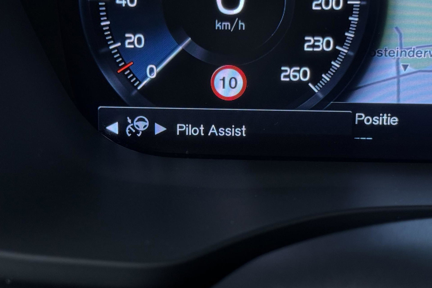 Volvo XC60 Recharge T8 AWD Business Pro | ACC | Panoramadak | 360° Camera | Head-Up | Harman/Kardon | Trekhaak | BLIS | Stoel+Stuurverwarming