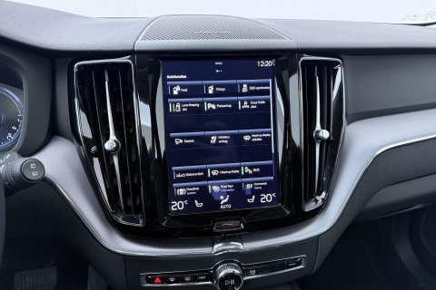 Volvo XC60 Recharge T8 AWD Business Pro | ACC | Panoramadak | 360° Camera | Head-Up | Harman/Kardon | Trekhaak | BLIS | Stoel+Stuurverwarming