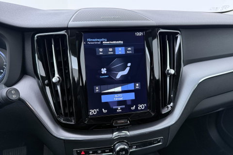 Volvo XC60 Recharge T8 AWD Business Pro | ACC | Panoramadak | 360° Camera | Head-Up | Harman/Kardon | Trekhaak | BLIS | Stoel+Stuurverwarming