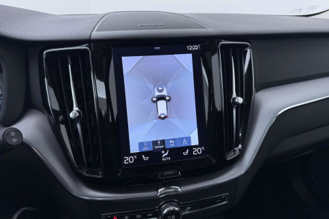Volvo XC60 Recharge T8 AWD Business Pro | ACC | Panoramadak | 360° Camera | Head-Up | Harman/Kardon | Trekhaak | BLIS | Stoel+Stuurverwarming