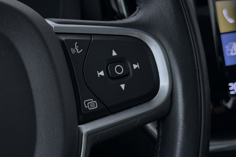 Volvo XC60 Recharge T8 AWD Business Pro | ACC | Panoramadak | 360° Camera | Head-Up | Harman/Kardon | Trekhaak | BLIS | Stoel+Stuurverwarming