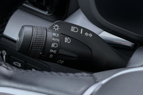Volvo XC60 Recharge T8 AWD Business Pro | ACC | Panoramadak | 360° Camera | Head-Up | Harman/Kardon | Trekhaak | BLIS | Stoel+Stuurverwarming
