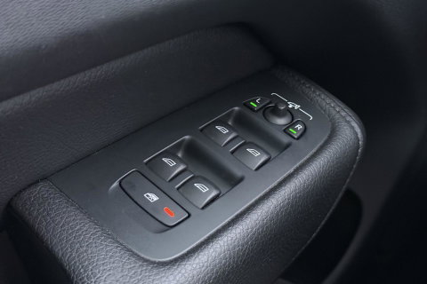 Volvo XC60 Recharge T8 AWD Business Pro | ACC | Panoramadak | 360° Camera | Head-Up | Harman/Kardon | Trekhaak | BLIS | Stoel+Stuurverwarming