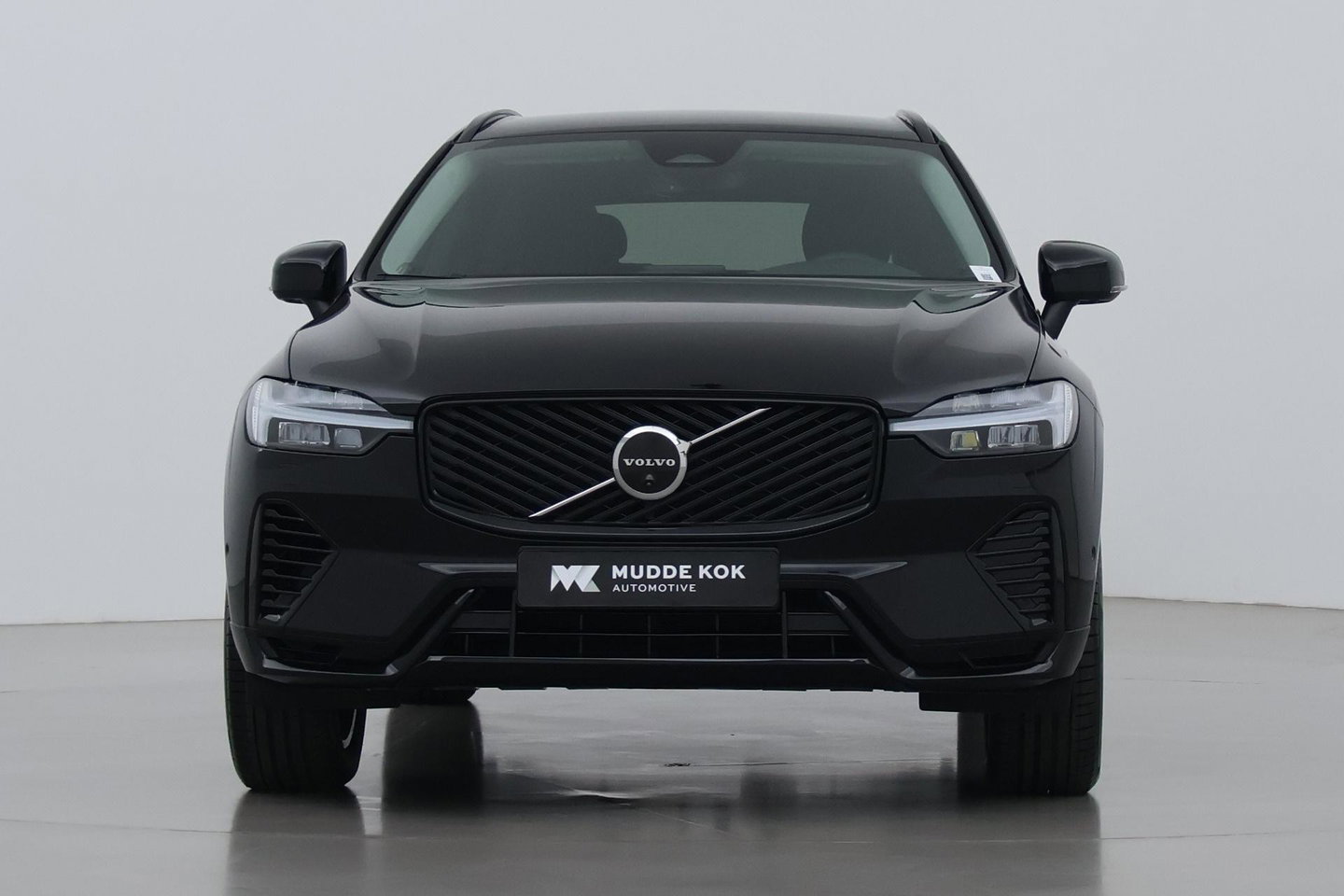 Volvo XC60 T8 Plug-in hybrid Plus Dark | ACC | Harman/Kardon | 360° Camera | Stoel+Stuurverwarming | BLIS | Memory