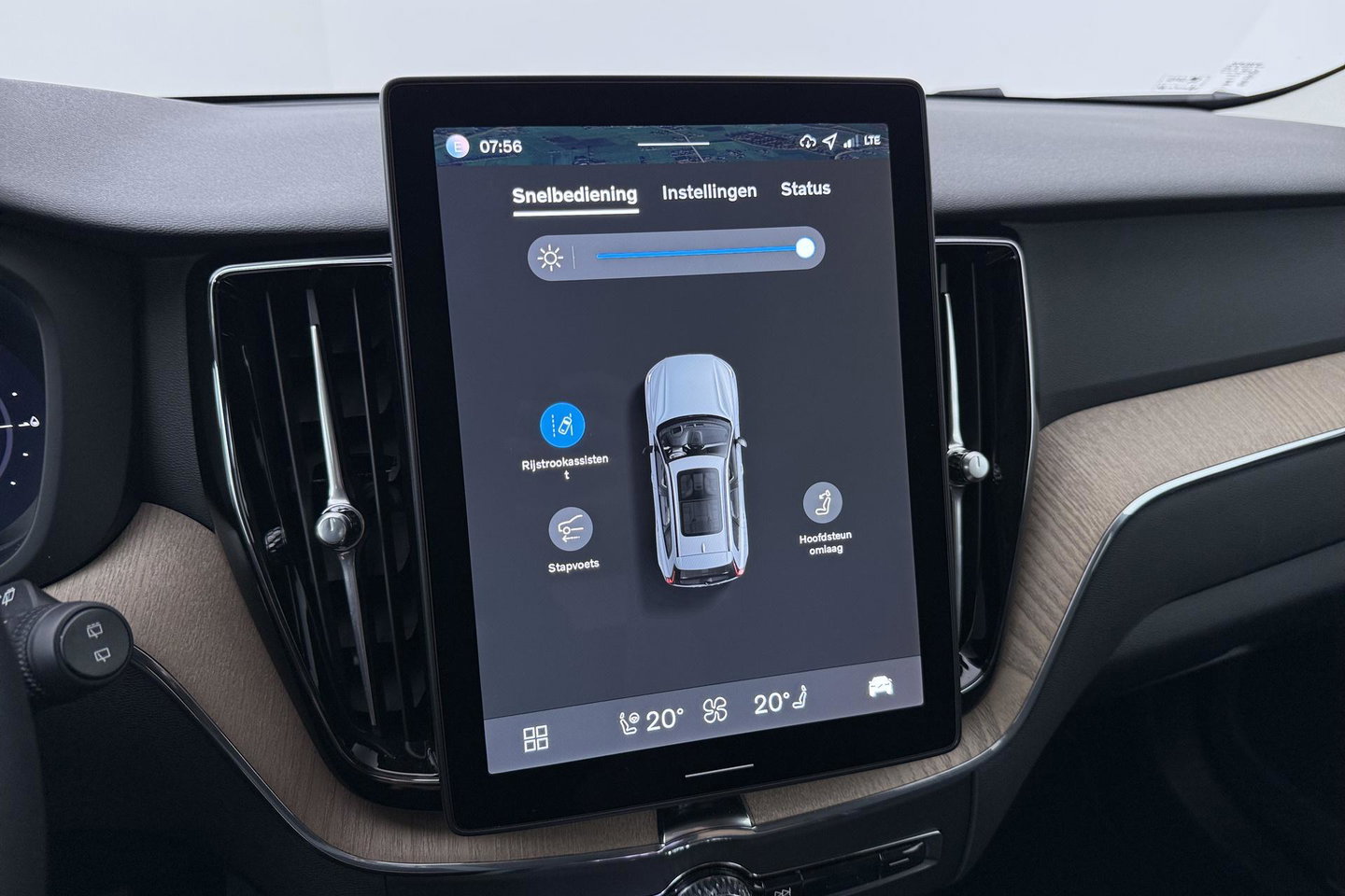 Volvo XC60 T8 Plug-in hybrid Plus Dark | ACC | Harman/Kardon | 360° Camera | Stoel+Stuurverwarming | BLIS | Memory